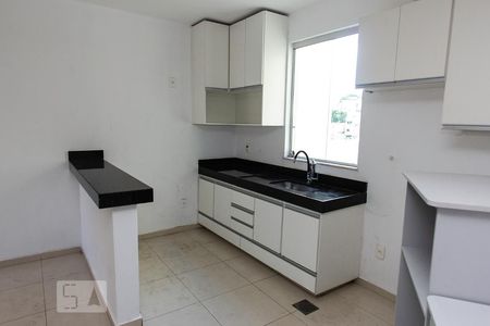 Cozinha de casa à venda com 3 quartos, 135m² em Palmeiras, Belo Horizonte