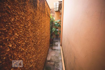 Corredor de entrada de casa à venda com 3 quartos, 106m² em Mirandópolis, São Paulo