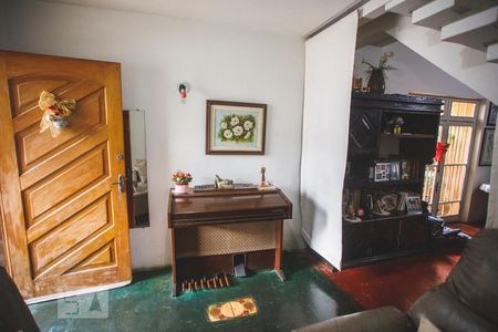 Sala de Estar de casa à venda com 3 quartos, 106m² em Mirandópolis, São Paulo