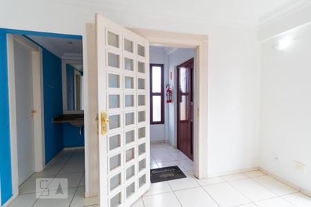 Hall de Entrada - Elevador Privativo de apartamento para alugar com 3 quartos, 146m² em Jardim Flamboyant, Campinas