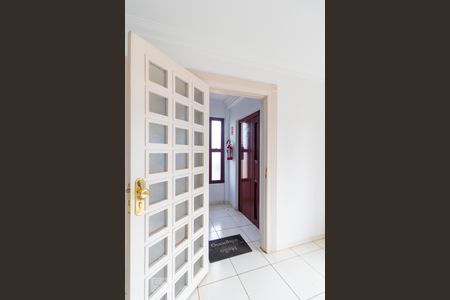 Hall de Entrada - Elevador Privativo de apartamento para alugar com 3 quartos, 146m² em Jardim Flamboyant, Campinas