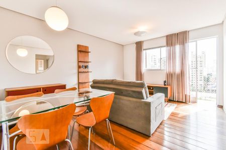 Sala de apartamento para alugar com 2 quartos, 64m² em Pinheiros, São Paulo