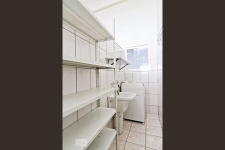 Studio para alugar com 30m², 1 quarto e sem vaga Studio para alugar com 30m², 1 quarto e sem vagaÁrea de Serviço