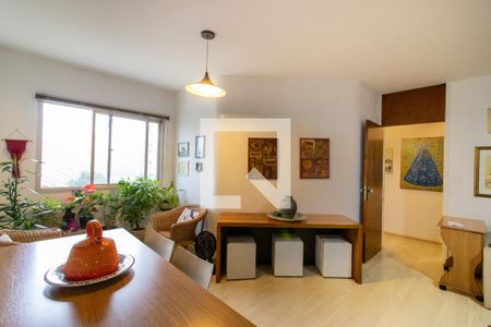 Sala de apartamento à venda com 3 quartos, 90m² em Cambuí, Campinas