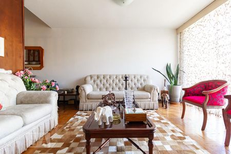 Sala de casa à venda com 4 quartos, 250m² em Santo Amaro, São Paulo