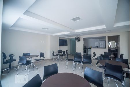 Apartamento à venda com 65m², 2 quartos e 1 vaga Apartamento à venda com 65m², 2 quartos e 1 vagaÁrea comum - Salão de festas