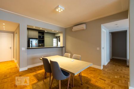 Sala de apartamento para alugar com 2 quartos, 112m² em Cerqueira César, São Paulo