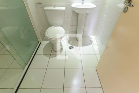 Banheiro de kitnet/studio para alugar com 1 quarto, 28m² em República, São Paulo