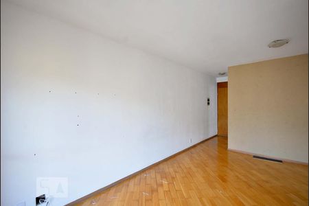 Sala de apartamento para alugar com 3 quartos, 63m² em Jardim São Savério, São Paulo