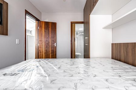 Dormitório de kitnet/studio para alugar com 1 quarto, 28m² em Tarumã, Curitiba