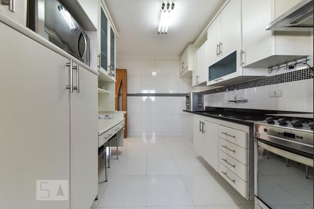 Apartamento à venda com 113m², 3 quartos e 2 vagas Apartamento à venda com 113m², 3 quartos e 2 vagasCozinha