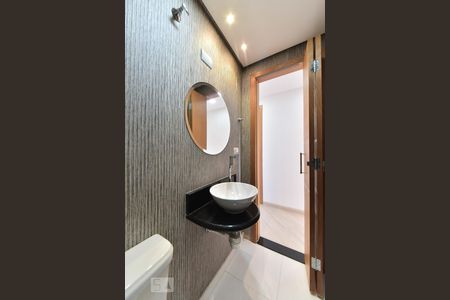 Apartamento à venda com 113m², 3 quartos e 2 vagas Apartamento à venda com 113m², 3 quartos e 2 vagasLavabo