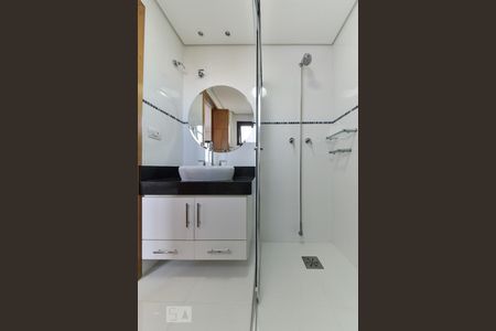 Apartamento à venda com 113m², 3 quartos e 2 vagas Apartamento à venda com 113m², 3 quartos e 2 vagasBanheiro da Suíte