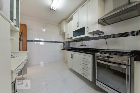Apartamento à venda com 113m², 3 quartos e 2 vagas Apartamento à venda com 113m², 3 quartos e 2 vagasCozinha