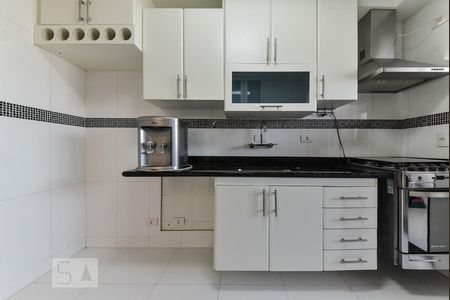 Apartamento à venda com 113m², 3 quartos e 2 vagas Apartamento à venda com 113m², 3 quartos e 2 vagasCozinha