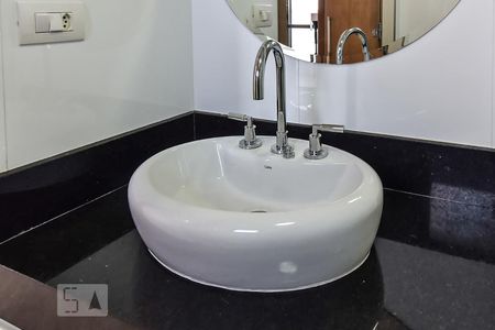 Apartamento à venda com 113m², 3 quartos e 2 vagas Apartamento à venda com 113m², 3 quartos e 2 vagasBanheiro da Suíte