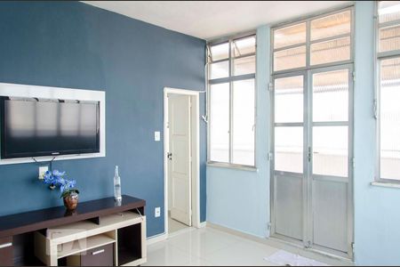 Sala de TV de apartamento à venda com 3 quartos, 100m² em Centro, Rio de Janeiro