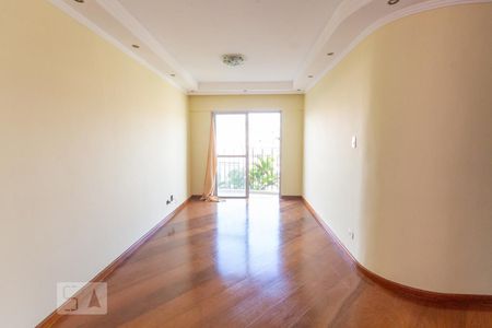 Sala de apartamento para alugar com 3 quartos, 71m² em Vila Gustavo, São Paulo