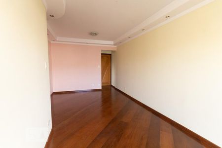 Sala de apartamento para alugar com 3 quartos, 71m² em Vila Gustavo, São Paulo