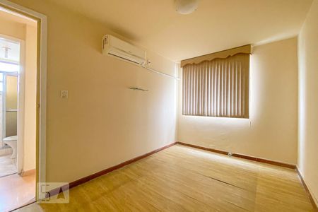 Quarto 1 de apartamento para alugar com 2 quartos, 40m² em Colégio, Rio de Janeiro