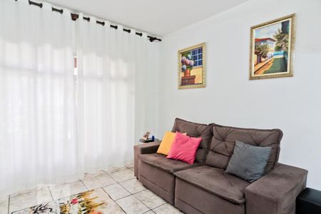 Sala de casa à venda com 2 quartos, 90m² em Conjunto Residencial Santa Terezinha, São Paulo