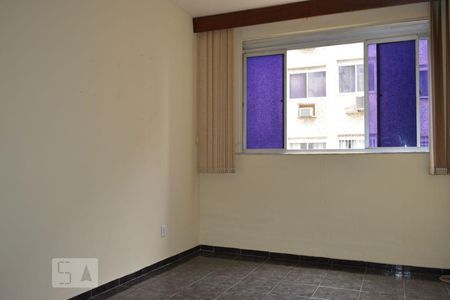 Sala de apartamento à venda com 2 quartos, 61m² em Fonseca, Niterói
