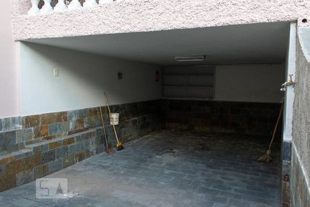 Garagem de casa para alugar com 4 quartos, 159m² em Santa Ines, Belo Horizonte