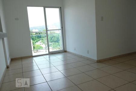 Sala de apartamento para alugar com 2 quartos, 98m² em Taquara, Rio de Janeiro