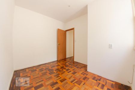 Quarto 1 de apartamento à venda com 2 quartos, 58m² em Petrópolis, Porto Alegre