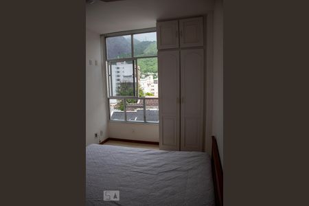 Quarto1 de apartamento à venda com 2 quartos, 85m² em Grajaú, Rio de Janeiro
