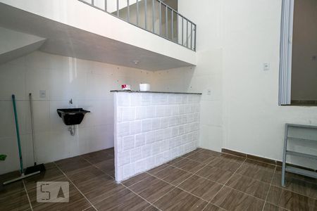 Sala de casa para alugar com 1 quarto, 32m² em Vila Iório, São Paulo