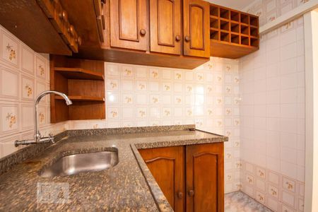 Cozinha de apartamento à venda com 1 quarto, 50m² em Jardim do Salso, Porto Alegre
