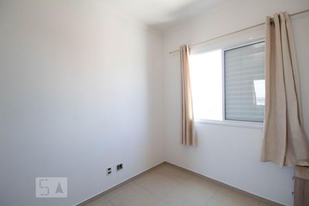 Quarto 1 de apartamento para alugar com 2 quartos, 49m² em Umuarama, Osasco