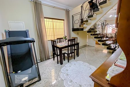 Sala de jantar de casa à venda com 4 quartos, 152m² em Vila Oratório, São Paulo