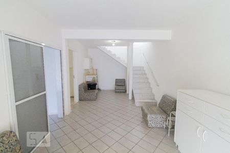 Sala de casa para alugar com 2 quartos, 60m² em Bela Vista, São José