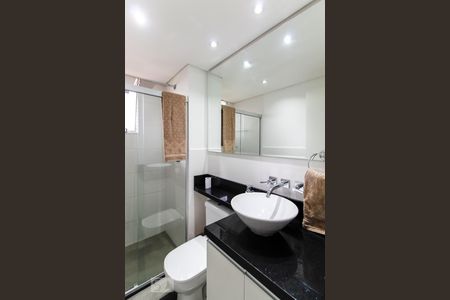 Banheiro de kitnet/studio para alugar com 1 quarto, 36m² em Vila Augusta, Guarulhos