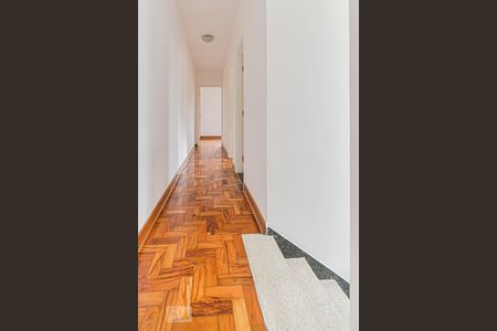 Corredor de casa à venda com 3 quartos, 155m² em Vila Brasilina, São Paulo