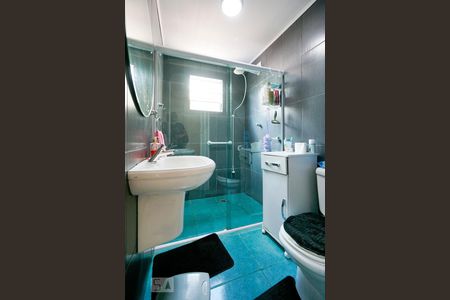 Banheiro social de casa para alugar com 2 quartos, 113m² em Vila Beatriz, São Paulo