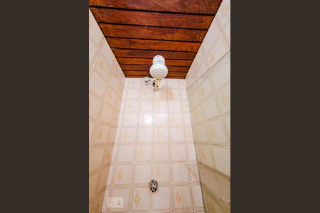 Banheiro de apartamento à venda com 1 quarto, 75m² em Lourdes, Belo Horizonte