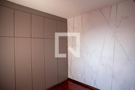 Suíte de apartamento para alugar com 3 quartos, 80m² em Sagrada Família, Belo Horizonte