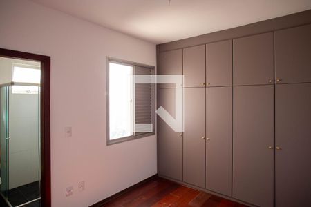 Suíte de apartamento para alugar com 3 quartos, 80m² em Sagrada Família, Belo Horizonte