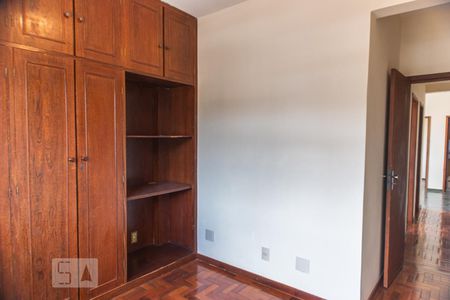 Suíte de apartamento à venda com 4 quartos, 100m² em Estoril, Belo Horizonte