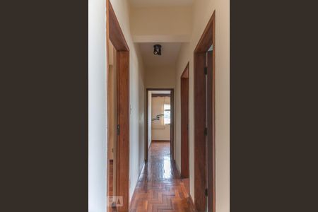 Corredor de apartamento à venda com 4 quartos, 100m² em Estoril, Belo Horizonte