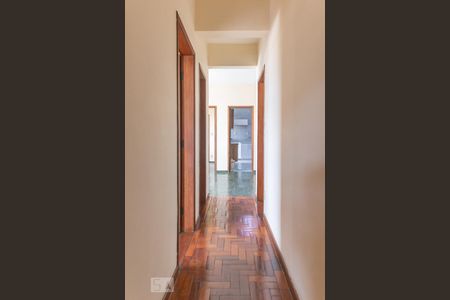 Corredor de apartamento à venda com 4 quartos, 100m² em Estoril, Belo Horizonte