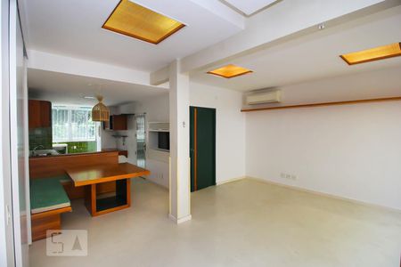 Sala de apartamento à venda com 2 quartos, 100m² em Humaitá, Rio de Janeiro