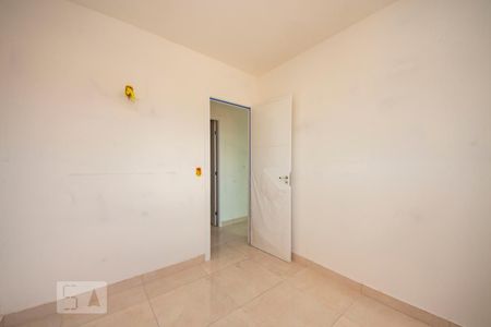 quarto 1 de apartamento para alugar com 2 quartos, 64m² em Sarandi, Porto Alegre