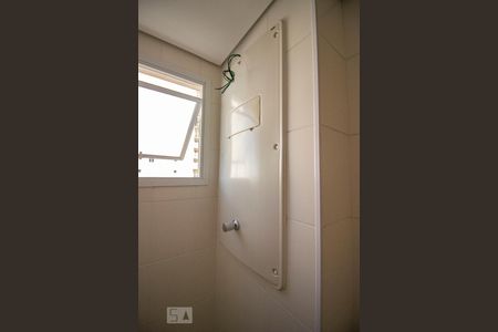 Detalhe do banheiro de apartamento para alugar com 2 quartos, 56m² em Residencial Alexandria, Várzea Paulista