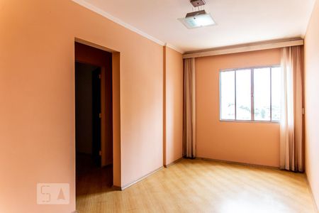 Sala de apartamento à venda com 2 quartos, 60m² em Vila Alzira, Santo André