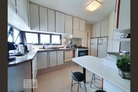 Cozinha de apartamento à venda com 4 quartos, 127m² em Alto da Lapa, São Paulo