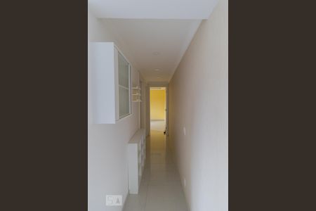 Corredor de apartamento à venda com 2 quartos, 44m² em Jardim Las Vegas, Guarulhos